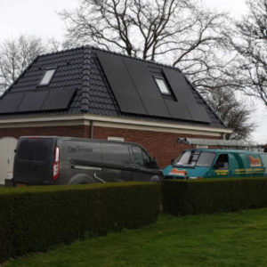 piet-bruijn-zonnepanelen-installatie-rechtopstaand-dak